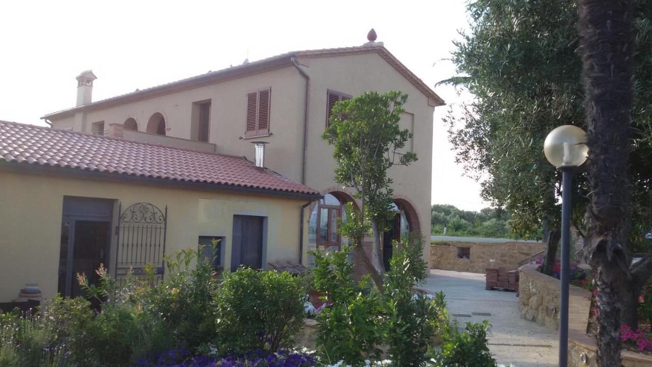 Le Camere Di Nonna Mara Montescudaio Exterior photo