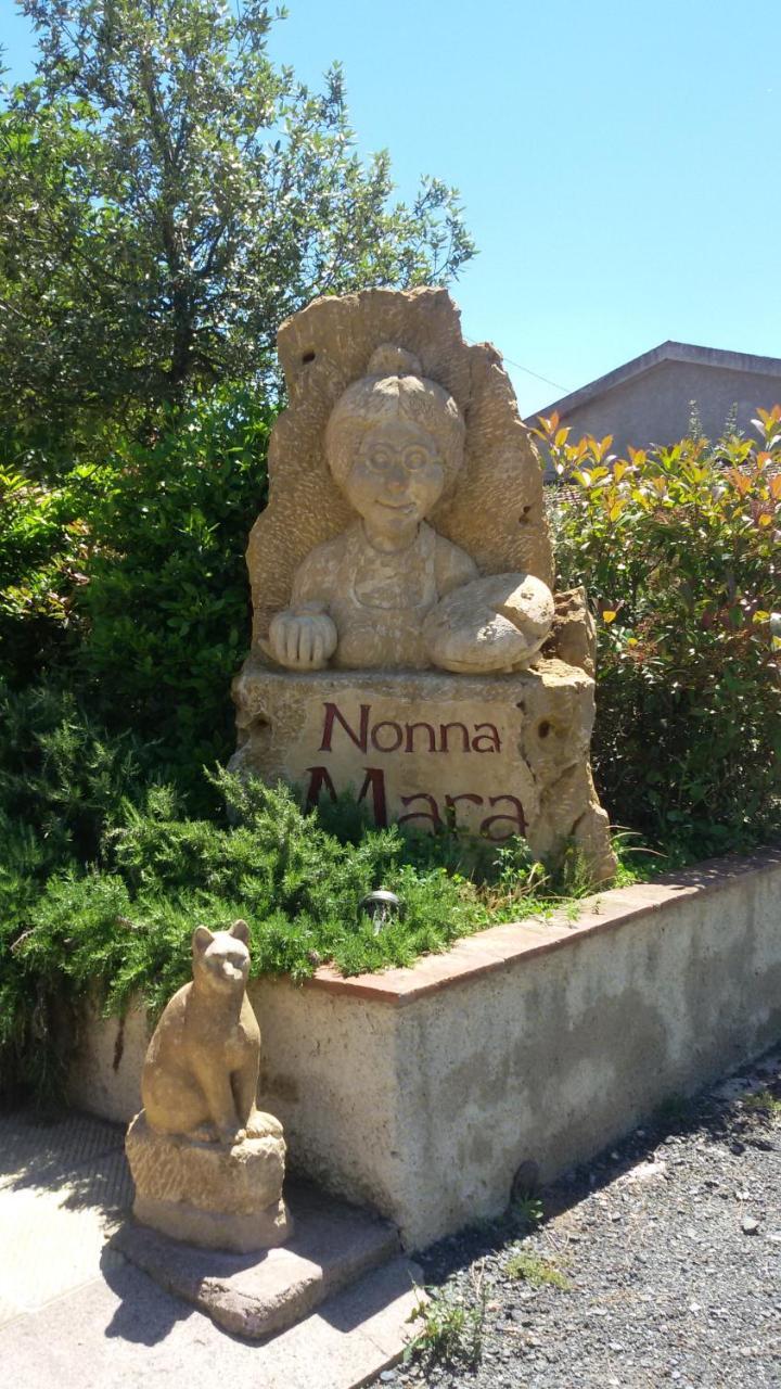 Le Camere Di Nonna Mara Montescudaio Exterior photo